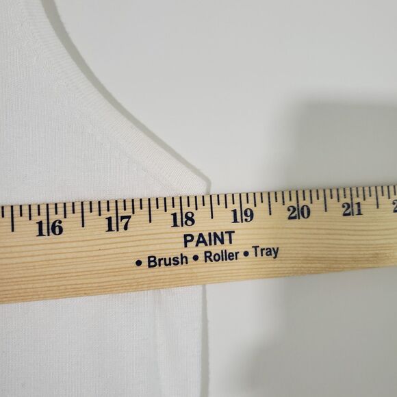 Cable & Gauge Sweater Large White Turtleneck Sleeveless Capsule Wardrobe Minimal - Picture 10 of 12